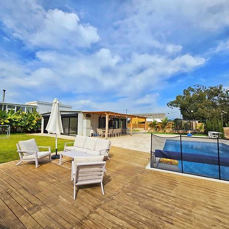 Villa זריחה למרגלות הגלבוע Nurit Exterior foto