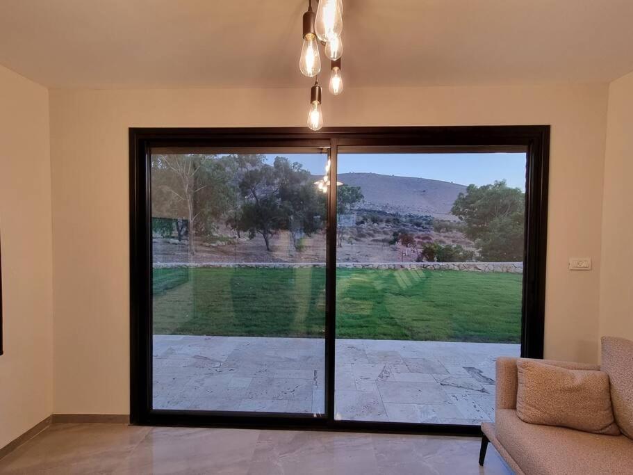 Villa זריחה למרגלות הגלבוע Nurit Exterior foto