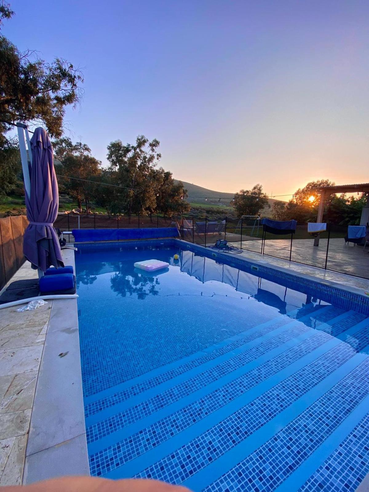 Villa זריחה למרגלות הגלבוע Nurit Exterior foto
